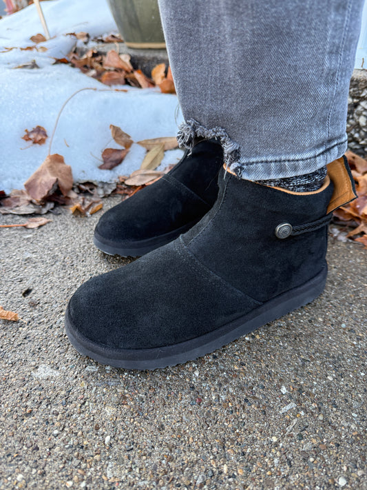 Mia Black Boot